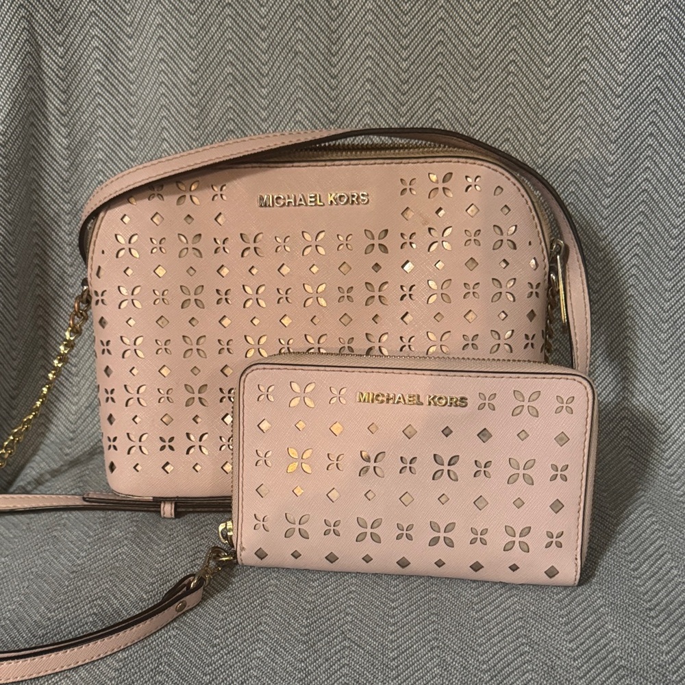 Michael Kors Blush Crossbody Bag and Wallet Set